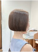 白髪ぼかしも叶える大人の艶ベージュボブ