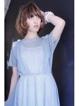 ブーケ(BOUQUET) クセがある方におすすめ外国人レトロボブ