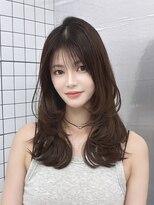 ロムーク 表参道(LOMKH)&nbsp;ロングレイヤーカット顔周りシールエクステ冬ヘーゼルグレージュ