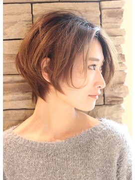 ３０代 ４０代 ５０代 辺見えみり風ひし形耳かけショート L レウナ 外苑前 Reuna のヘアカタログ ホットペッパービューティー