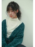 アレンジスタイル　黒髪　波ウェーブ