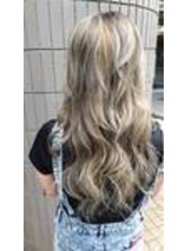 アフ(ahu) ハイライトアッシュ