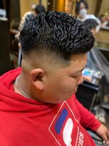 ヒロギンザ 六本木店(HIRO GINZA)&nbsp;かき上げワイルドミドルスキンフェードスタイル