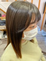 トレパルッキエーレ(tre parrucchiere)&nbsp;［-tre-］酸性ストレート×似合わせカット