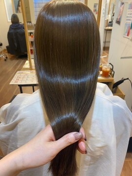 サード(ThairD) 髪質改善/縮毛矯正/ミントアッシュ/レイヤーロング/30代40代50代