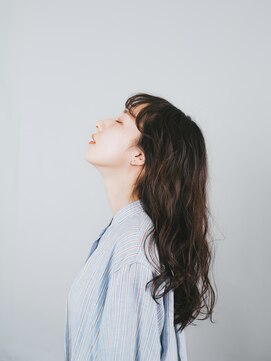 ルーカス(LUCAS) 柔らかさのあるロングスタイル