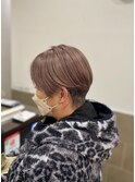 ピンクグレージュ