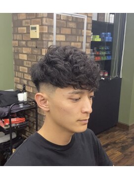 メゾンフォーメン 心斎橋店(Maison for men) スペインカール/バロックパーマ/海外ヘア/フェード