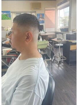 メッツォ (Mezzo) フェードカット