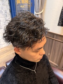 無造作スパイラルパーマ<理容室>[メンズ/シェービング/上野]