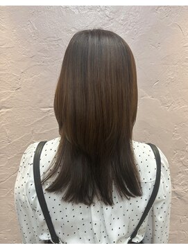 フッタ(Futta) ウルフカット【西武新宿駅】【駅近徒歩1分】