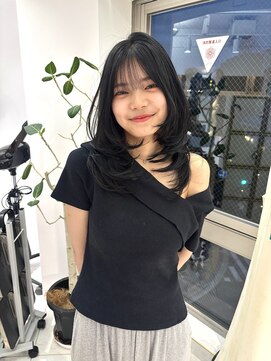 ビビディ バビディ ブー 河原町三条店(Bibbidi.bobbidi.boo) 透明感黒髪　韓国風ミディアムレイヤーカット