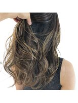 アンフィドットドゥルドゥ(AnFye.dueldo)&nbsp;【AnFye.dueldo】3Dカラー×カーキベージュ×ハイライト×巻き髪