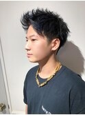 アップバング 刈り上げ 全体シルバーカラー 毛先にブルー