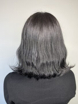 フツーロ 栄(FUTURO) #ミディアム#黒髪#暗髪