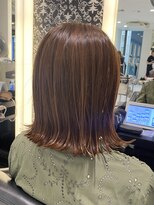 【タイトに決まる30代外ハネスタイル】藤本麻衣