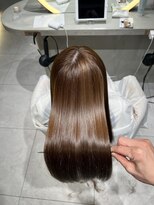 ロンドメリア 天神大名店(Lond Melia) ★グレージュカラー斜めバングデザインカラーシルキー ベージュ