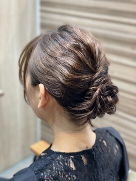 レリーハット(rely hatto) ゆるふわまとめ髪