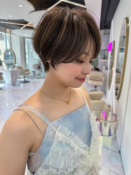 ルーブル(Louvre) 【Louvre】コンパクトショート/小顔ヘア/ハイライトカラー