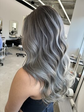 エゴル ナゴヤサカエ(ENGOL NAGOYA SAKAE) シャドールーツバレイヤージュ