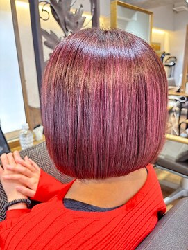 ヘアリゾート粋 新宿三丁目本店 ショートボブ/ブリーチ/ピンク