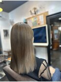 長めの切っぱなしスタイル