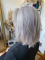 シャラ美容室&nbsp;ホワイトカラー