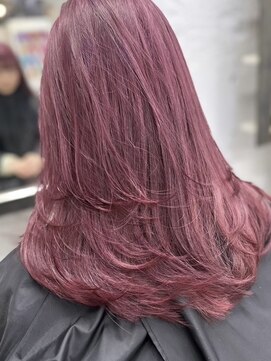 リア(riah) ダブルカラーミルクティーベージュレイヤーカット韓国ヘア