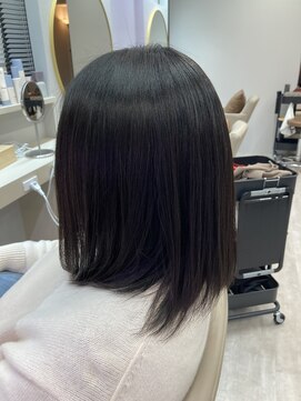 アオ 花咲町(a-o) ツヤツヤミディアムストレート♪