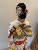 櫛の屋 成人式・卒業式ヘア シニヨンヘア