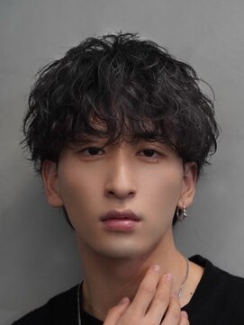 フィフス トウキョウ (fifth TOKYO) 渋谷シャドウパーマメンズカットマッシュウルフルーズパーマ20代