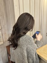 エイミーバイアフロート(amie  by afloat)&nbsp;透明感たっぷりのアッシュグレーハイライト◎