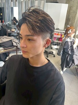 メンズサロン キング 心斎橋店(Men’s salon K!ng) ホワイトメッシュ/ツイスト/ツイスパ/パーマ/メンズ/眉毛/心斎橋