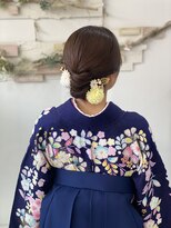 ヘアセットサロンエッジ(Edge) 卒業式につるんとシニヨン