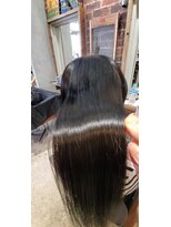 ラシクヘアーライフ(Rashiku Hair Life) 酷暑日でも髪が艶々だと涼しく感じる!柔らかい縮毛矯正!
