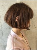 ミニボブゆるふわ内巻きシフォンベージュ30代40代
