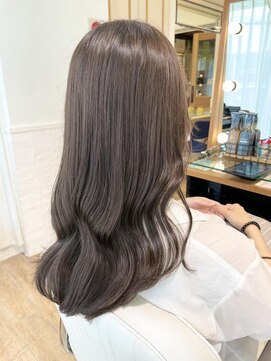 ネオリーブ チロル 横浜西口店(Neolive CiroL.) 艶髪韓国ヘア　グレージュ　ブリーチなし