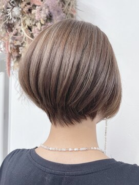 ダンクレスト(Daan Crest) 【シークレットハイライト】×【グラデーションボブ】