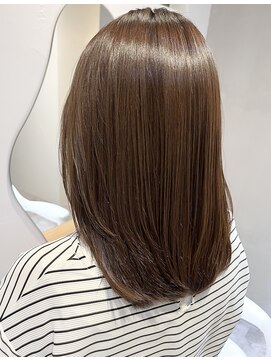 イニー(YNNIE) 髪質改善/サイエンスアクア