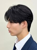 キオナ(Kiona)&nbsp;ゆるめパーマ×ナチュラルトランクスヘア