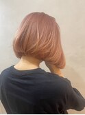 ピンクベージュ