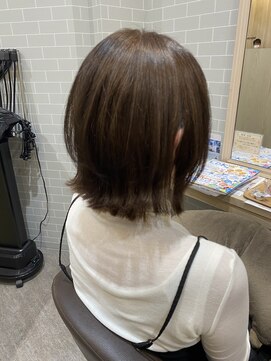 インブローテ 柳生店(Inbrote) くびれ風レイヤーボブ