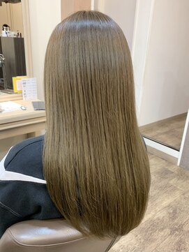 アルターリール(aL ter Rire) ホワイトグレージュ/ミニウルフ/チェリーブラウン/鎌取/福原遼華