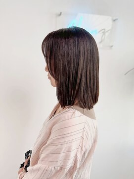 グランツ(GLANZ) アッシュベージュ×ボブ