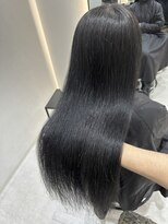 ジーナ 博多筑紫口(Zina)&nbsp;地毛風ブルーブラック×暗髪透明感カラー！【福田れん】