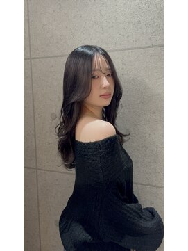 ウニュ(unu.) ロングヘア、レイヤースタイル、髪質改善トリートメント