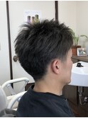 メリハリのある束感2ブロックショートスタイル