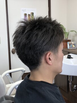 シノン(si-non) メリハリのある束感2ブロックショートスタイル