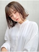 ボブロブヘアカーキグレージュオリーブベージュ大人かわいい小顔