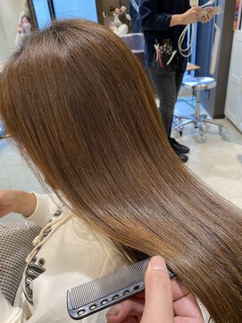 リル 7F 銀座(Rire) 【Rireリル銀座】髪質改善ミネコラトリートメント×りんご幹細胞